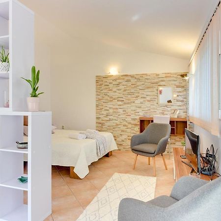 Holiday Home Batel Пула Екстер'єр фото